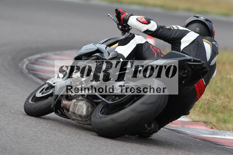 /Archiv-2022/46 29.07.2022 Speer Racing ADR/Gruppe rot/backside